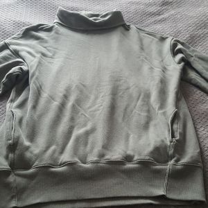 Aerie turtleneck sweatshirt
